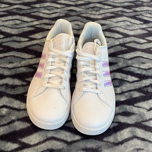 Women’s Adidas Grand Court- Size 5 White with silver metallic striping